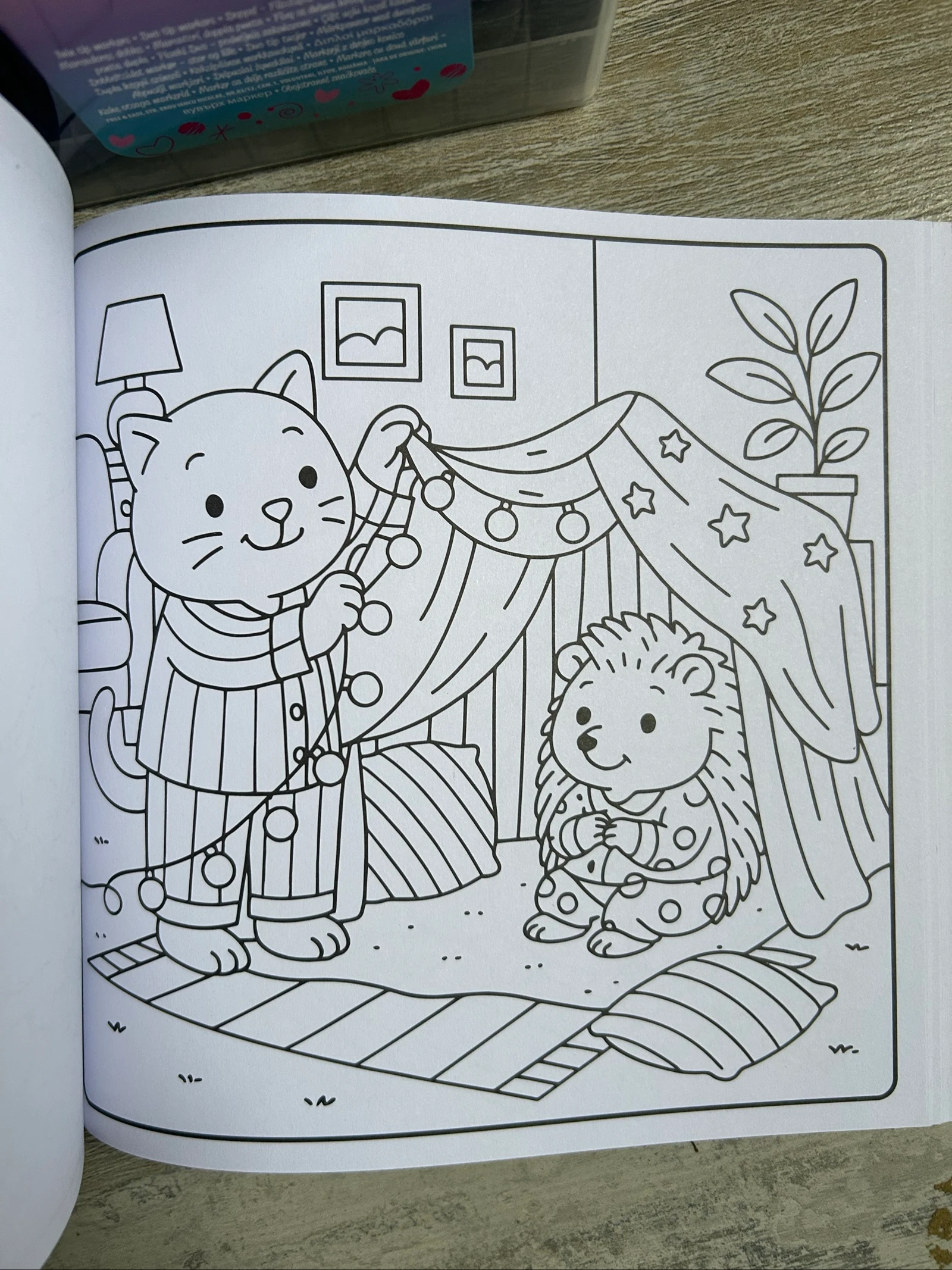 Caderno de colorir e marcadores de álcool – photo 6